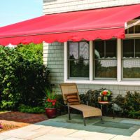 retractable awning, red